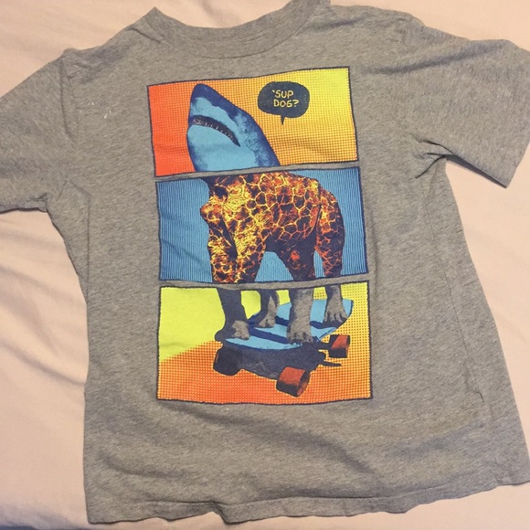 2 t-shirts - Picture 1 of 2